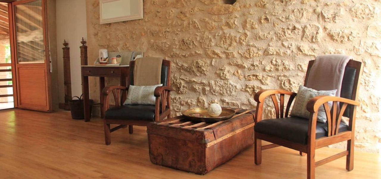Chambres D'Hotes Le Val De La Garenne Senouillac Luaran gambar