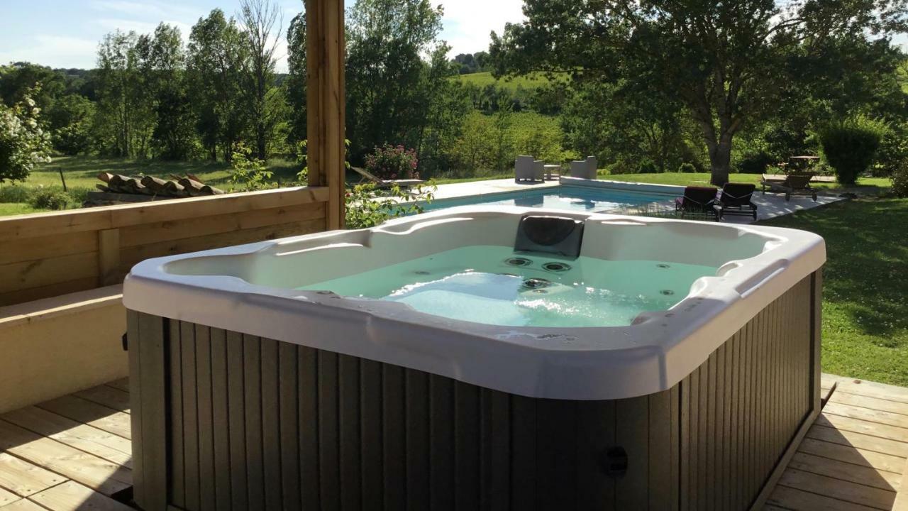 Chambres D'Hotes Le Val De La Garenne Senouillac Luaran gambar